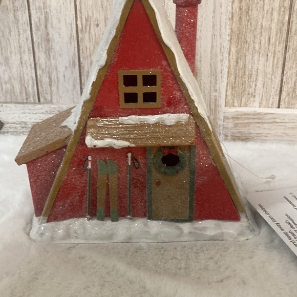 Target BP 2023 Christmas Ski Chalet House - Picture 2 of 11